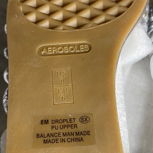 New Aerosoles Droplet Silver Sandals! Sleek & Chic - Picture 4 of 4